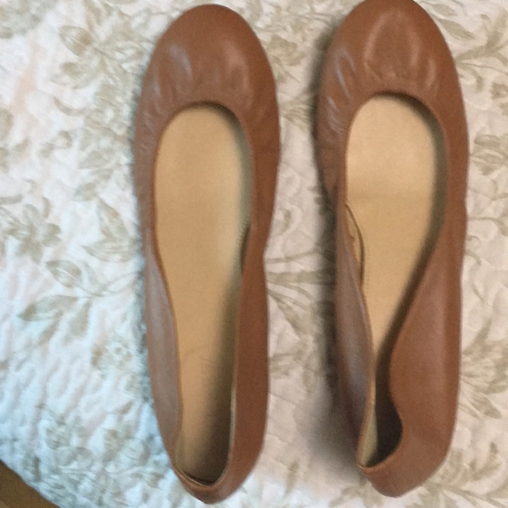 JCrew Leather Flats. Size 8.5 Tan